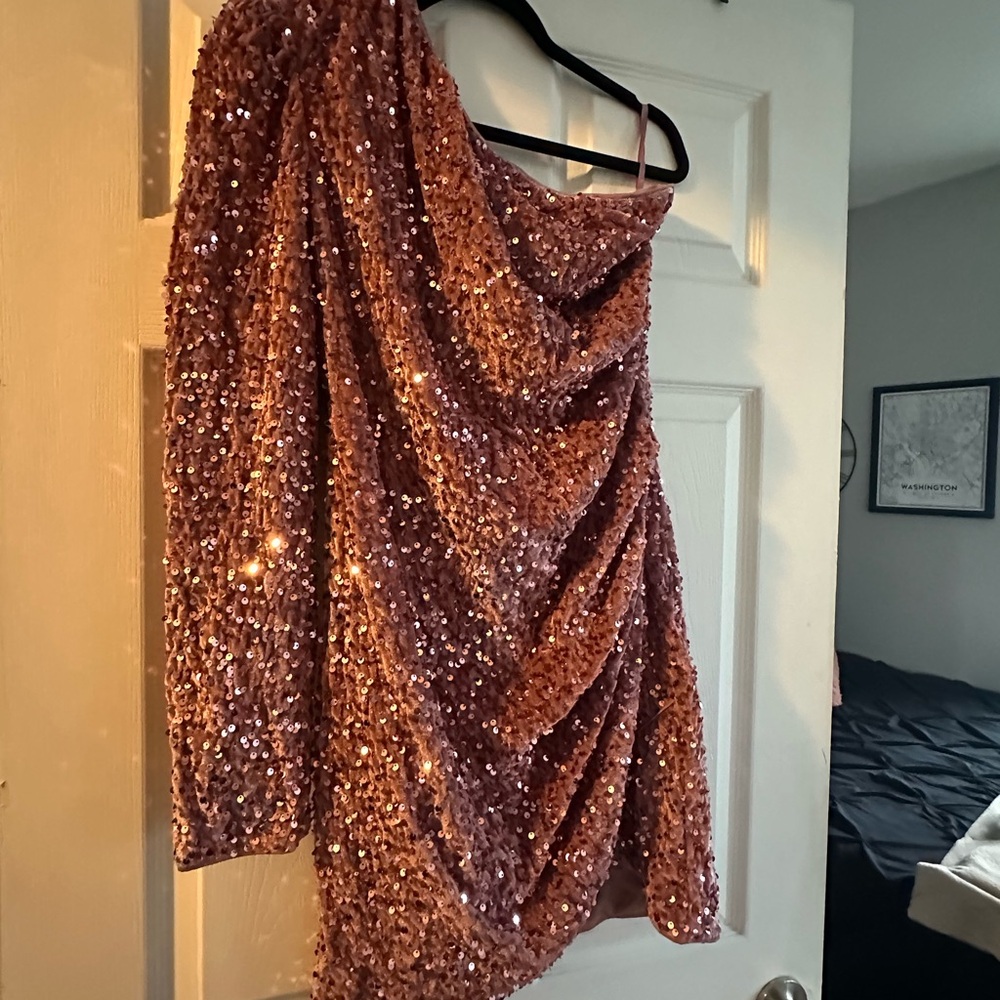 Elegant One Shoulder Sequin Dress - Rose Gold